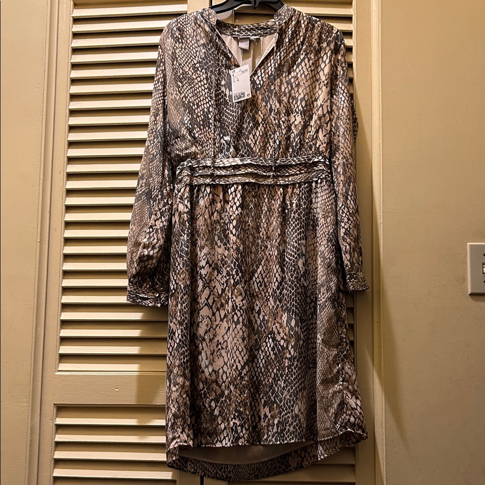 H&M Elegant Snake Print Dress. Beige/pink/gray. Size 6. NWT.